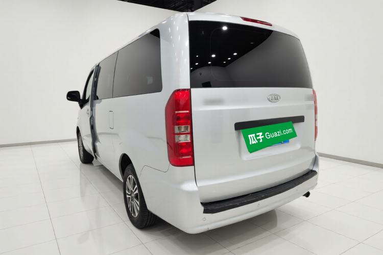 Used JAC Refine M3 2025 PLUS 1.8L Manual Classic Edition 5 Seats Exterior 2