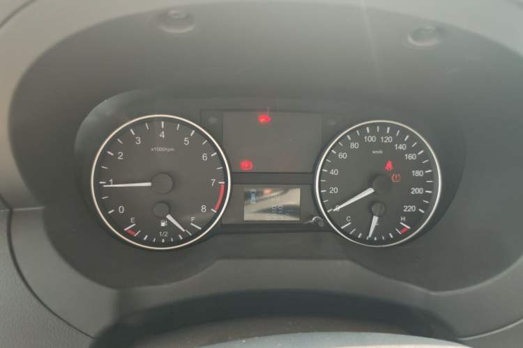 Used JAC Refine M3 2025 PLUS 1.5T Manual Classic Edition 7 Seats Instrument Cluster
