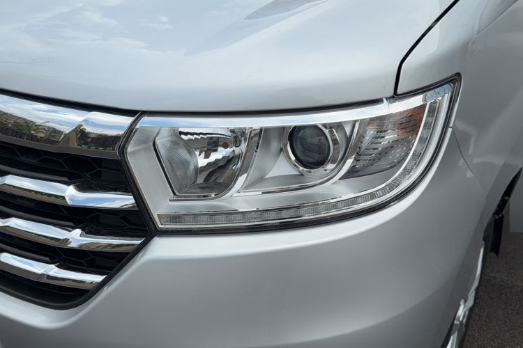 Used JAC Refine M3 2025 1.8L Manual Comfort Version 7/8 Seats Left Front Headlight