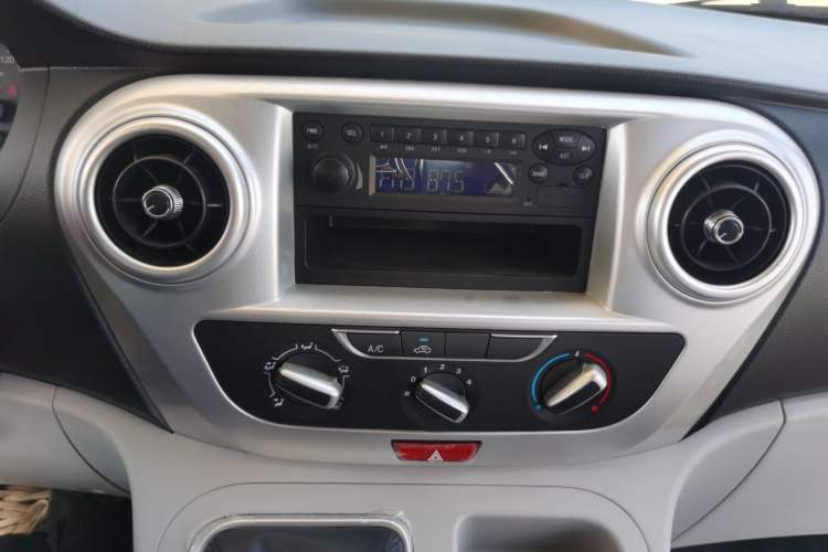 Used JAC Refine M3 2025 PLUS 1.8L Manual Classic Edition 5 Seats Audio And AC Panel