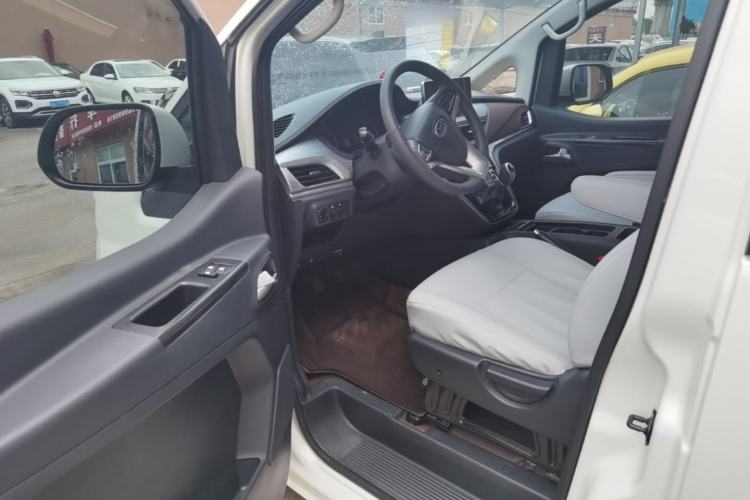 Used JAC Refine M3 2025 1.8L Manual Smart Connect Version 7/8 Seats Driver Seat