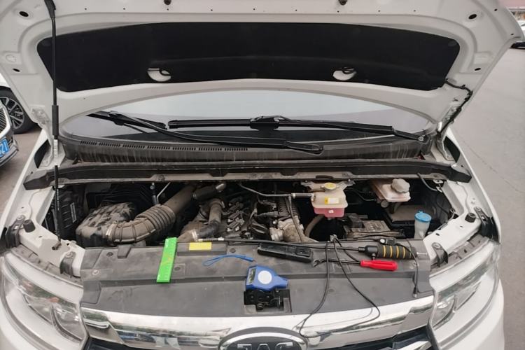 Used JAC Refine M3 2025 PLUS 1.5T Manual Smart Connect Version 7/8 Seats Engine Bay
