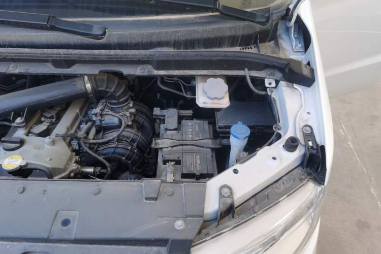 Used JAC Refine M3 2025 PLUS 1.8L Manual Classic Edition 5 Seats Engine Bay Left