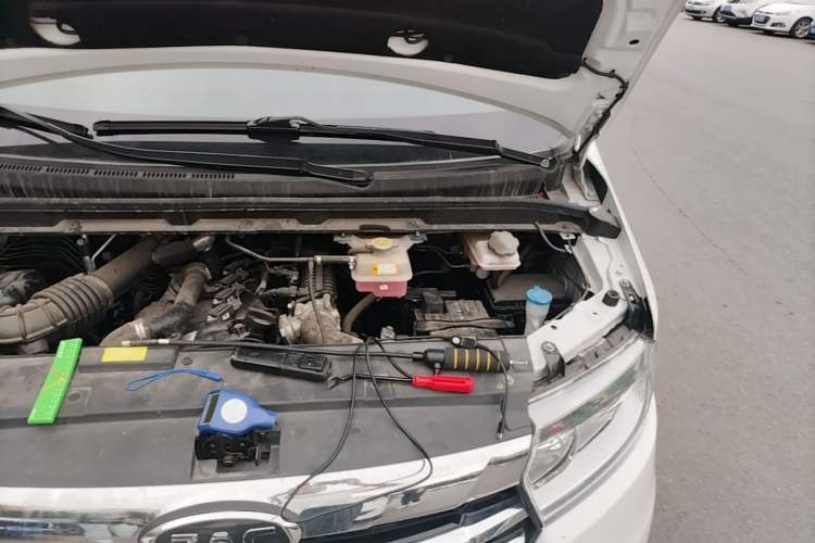 Used JAC Refine M3 2025 PLUS 1.5T Manual Smart Connect Version 7/8 Seats Engine Bay Left