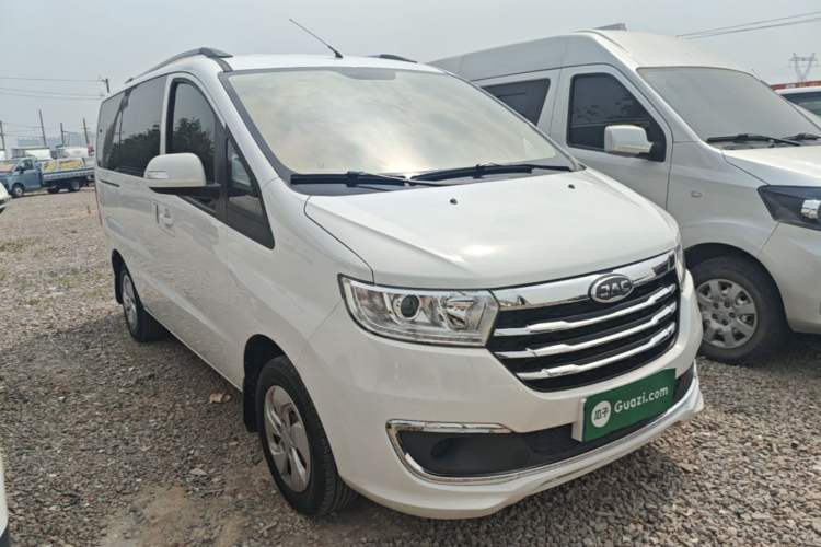 Used JAC Refine M3 2025 1.8L Manual Comfort Version 7/8 Seats Front Right 45 Deg