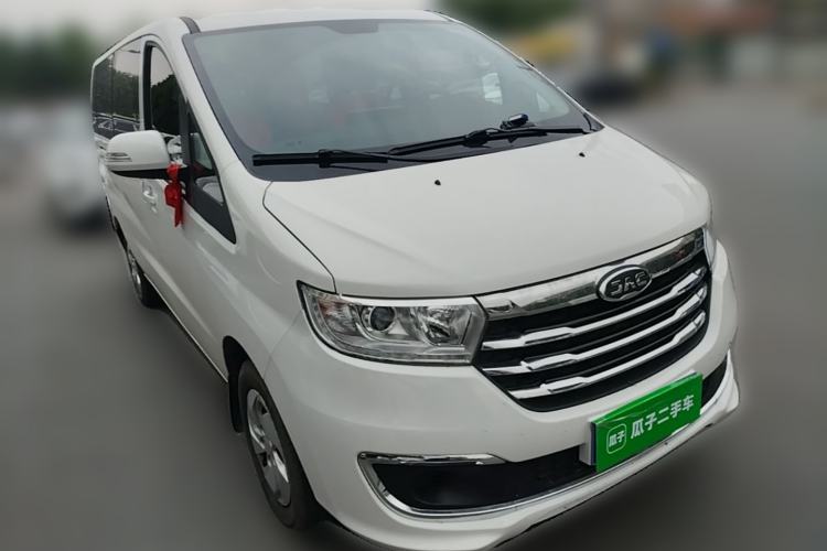 Used JAC Refine M3 2025 PLUS 1.5T Manual Smart Connect Version 7/8 Seats Front Right 45 Deg