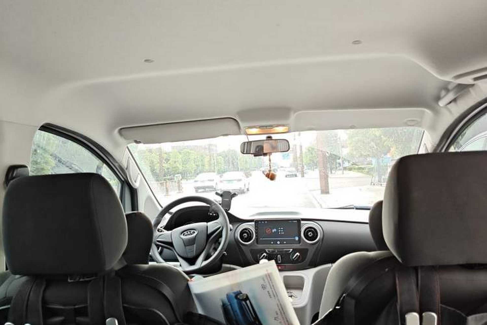 Used JAC Refine M3 2025 PLUS 1.5T Manual Classic Edition 7 Seats Headliner