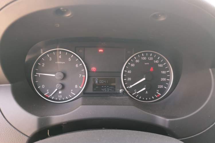 Used JAC Refine M3 2025 PLUS 1.8L Manual Classic Edition 5 Seats Instrument Cluster