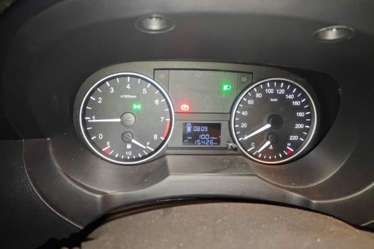 Used JAC Refine M3 2025 PLUS 1.8L Manual Classic Edition 7 Seats Instrument Cluster