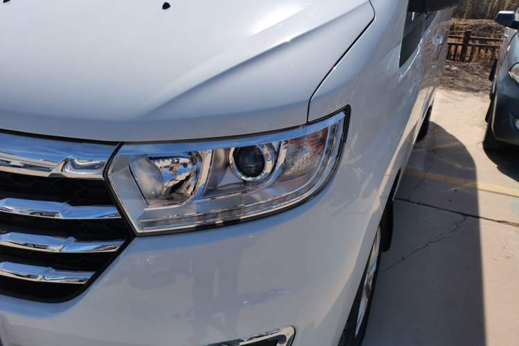 Used JAC Refine M3 2025 PLUS 1.8L Manual Classic Edition 5 Seats Left Front Headlight