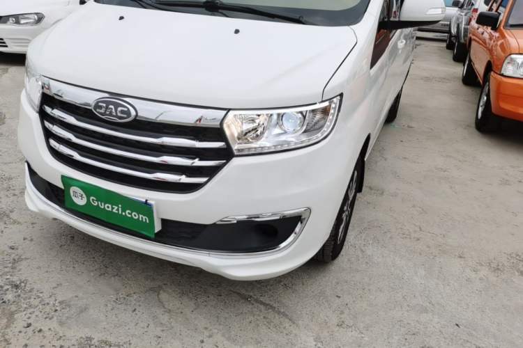 Used JAC Refine M3 2025 PLUS 1.8L Manual Classic Edition 7 Seats Left Front Headlight