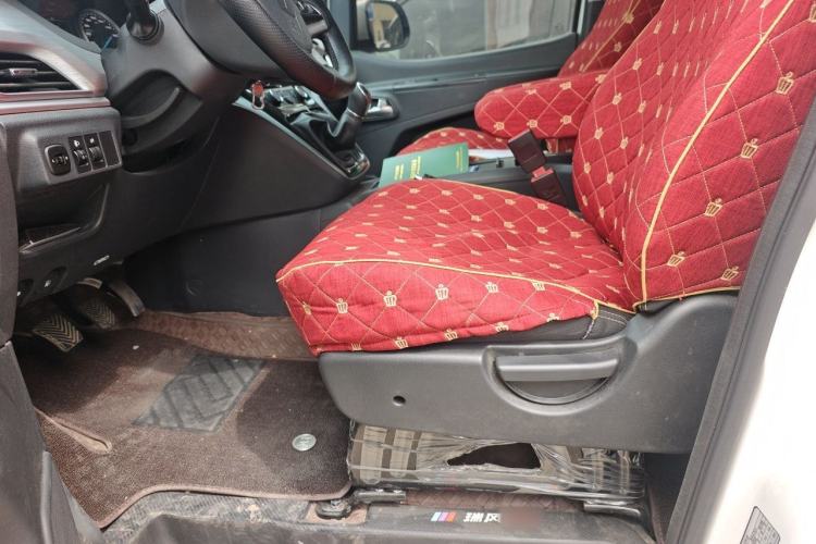 Used JAC Refine M3 2025 1.8L Manual Smart Connect Version 7/8 Seats Left Front Seat