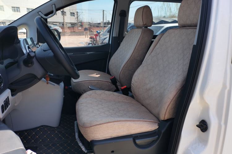 Used JAC Refine M3 2025 PLUS 1.8L Manual Classic Edition 5 Seats Left Front Seat