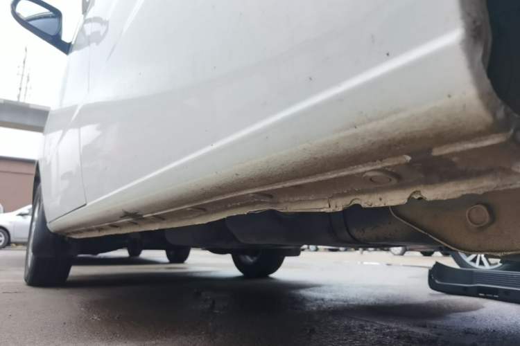 Used JAC Refine M3 2025 1.8L Manual Smart Connect Version 7/8 Seats Left Side Sill