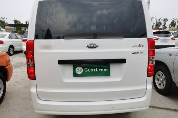 Used JAC Refine M3 2025 PLUS 1.8L Manual Classic Edition 7 Seats Rear