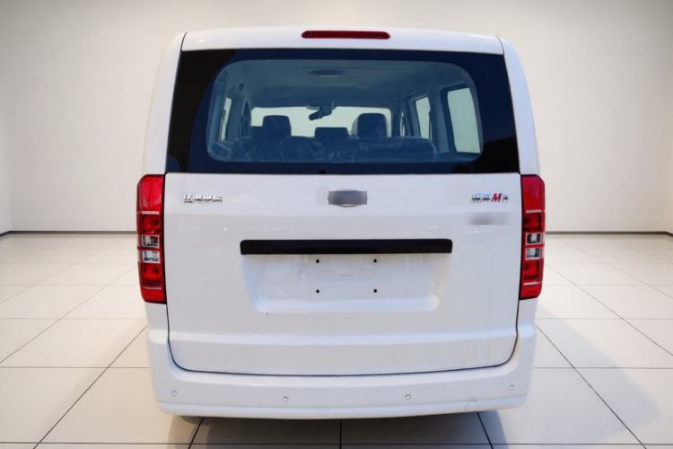 Used JAC Refine M3 2025 PLUS 1.8L Manual Classic Edition 5 Seats Rear