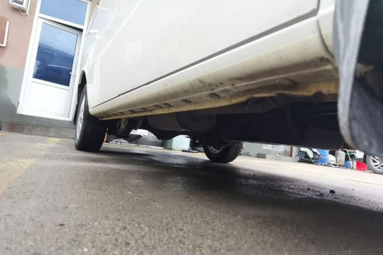Used JAC Refine M3 2025 1.8L Manual Smart Connect Version 7/8 Seats Right Side Sill