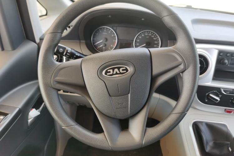Used JAC Refine M3 2025 PLUS 1.8L Manual Classic Edition 5 Seats Steering Wheel