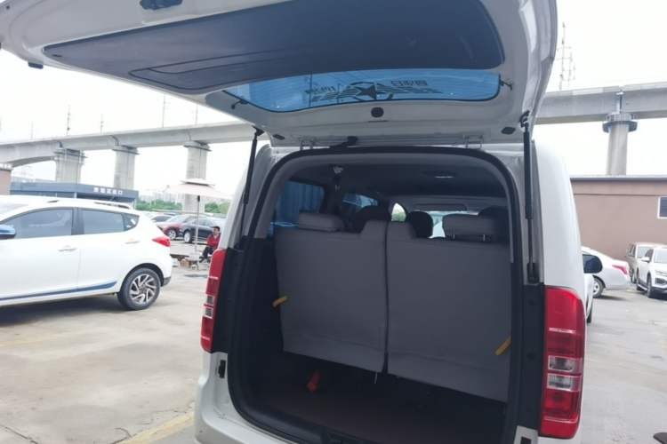 Used JAC Refine M3 2025 1.8L Manual Smart Connect Version 7/8 Seats Trunk