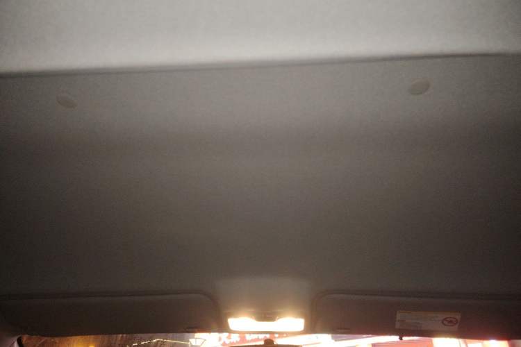 Used JAC Refine M3 PHEV 2025 PLUS 2.0L Comfort Edition Headliner