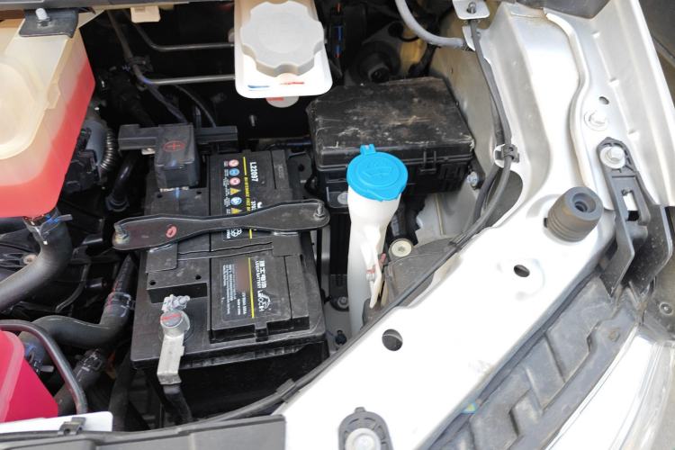 Used JAC Refine M3 PHEV 2025 PLUS 2.0L Smart Connectivity Version Engine Bay Left