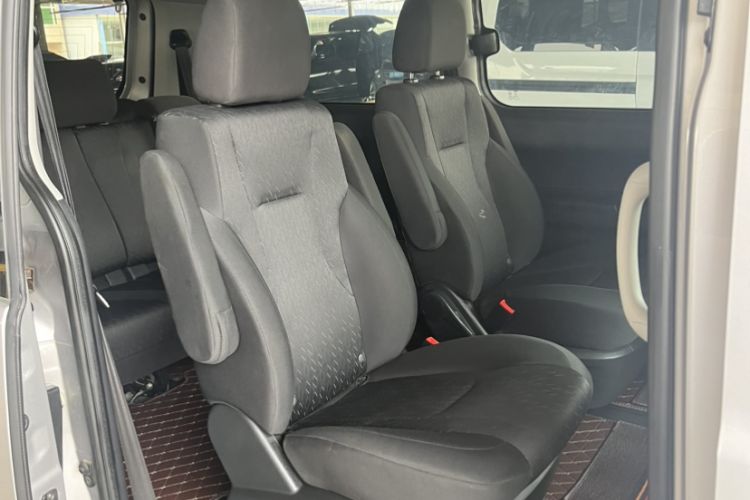 Used JAC Refine M4 2019 Business Series 2.0L Manual - China VI Standard Interior 5