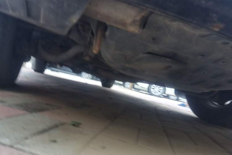 Used JAC Refine M4  Chassis Front Right