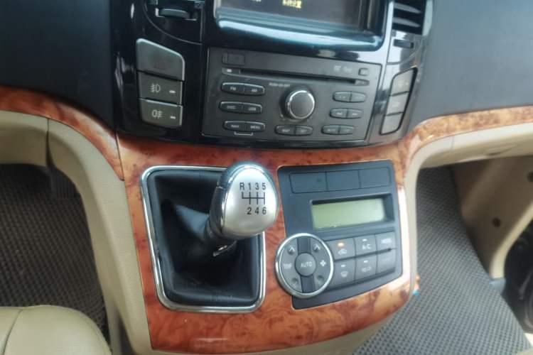 Used JAC Refine M4  Gear Lever