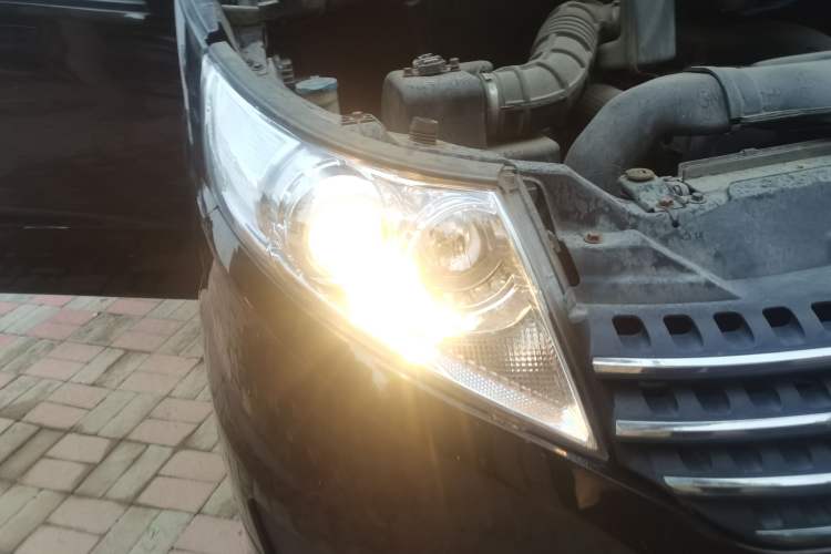 Used JAC Refine M4  Right Front Headlight