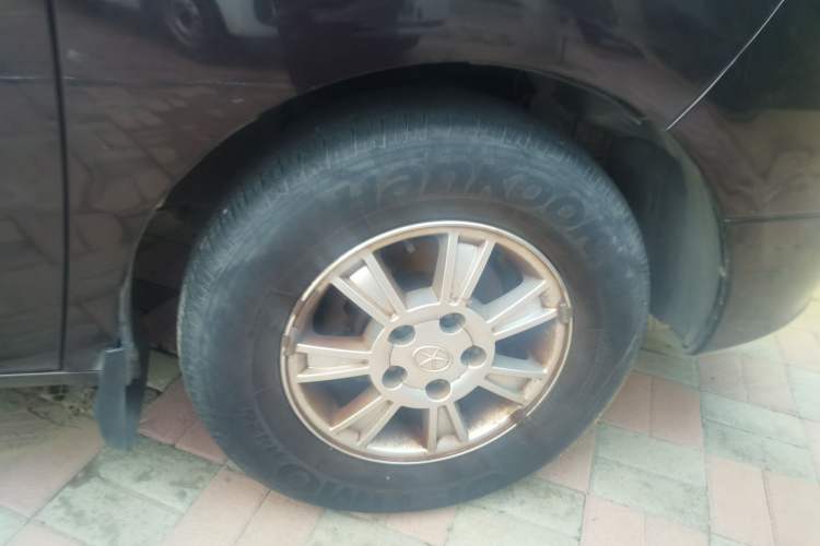 Used JAC Refine M4  Right Front Wheel Hub