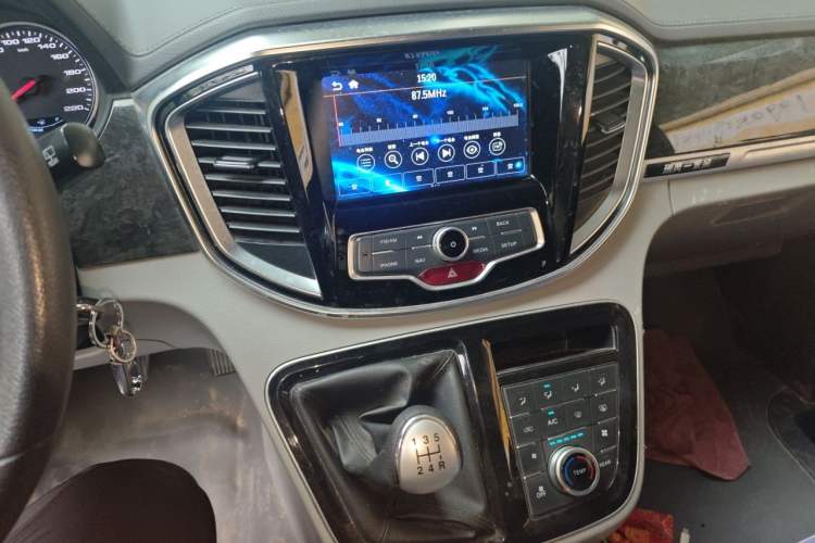 Used JAC Refine M4 2016 2.0L Manual Luxury Smart Version Audio And AC Panel