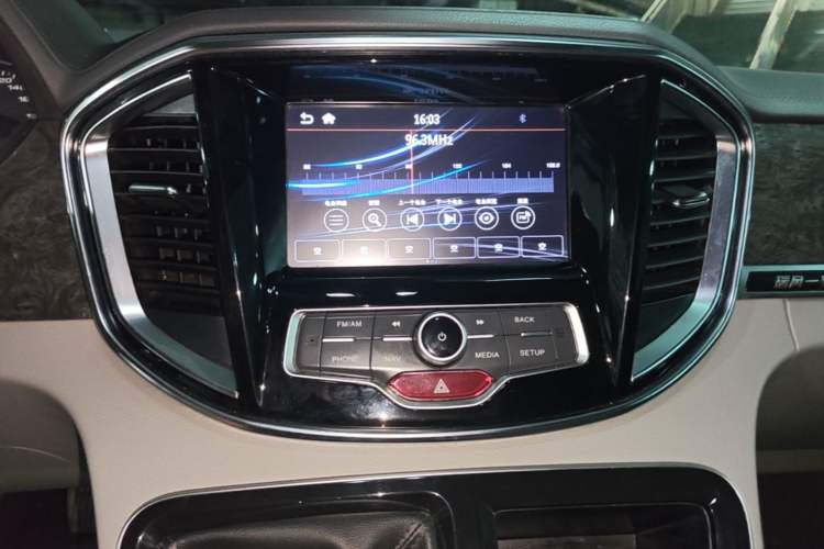 Used JAC Refine M4 2016 2.0L Manual Luxury Smart Version Audio And AC Panel