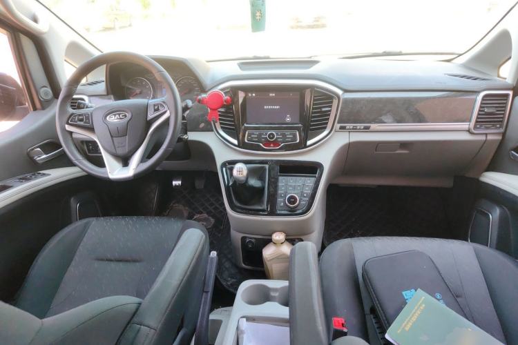 Used JAC Refine M4 2016 2.0L Manual Luxury Version Center Console