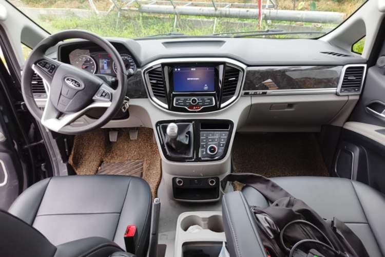 Used JAC Refine M4 2016 2.0L Manual Luxury Version Center Console