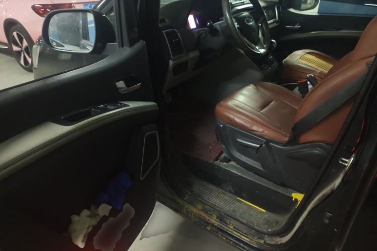 Used JAC Refine M4 2016 2.0L Manual Luxury Version Driver Seat