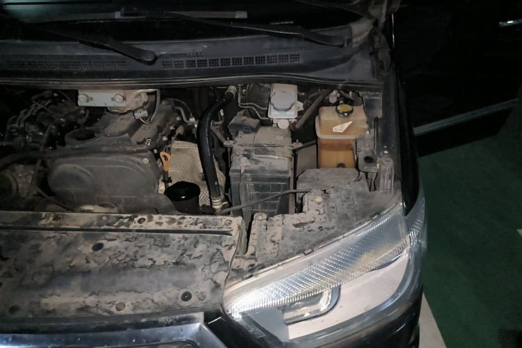 Used JAC Refine M4 2016 2.0L Manual Comfort Edition Engine Bay Left