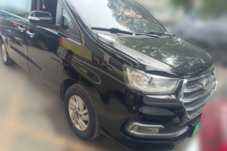 Used JAC Refine M4 2016 2.0L Manual Luxury Version Front Right 45 Deg
