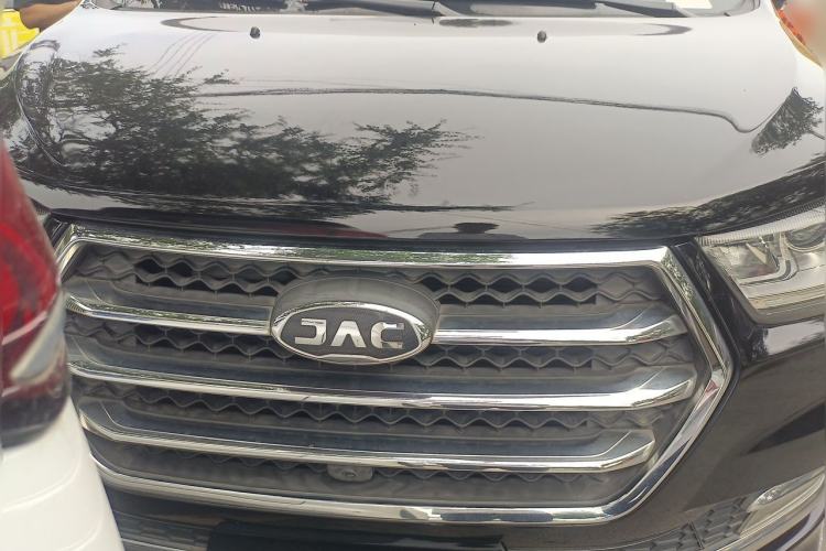 Used JAC Refine M4 2016 2.0L Manual Luxury Version Front