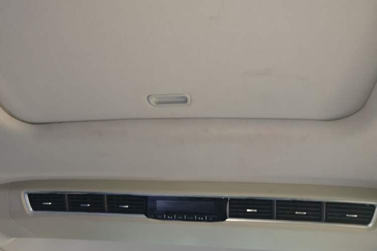 Used JAC Refine M4 2016 2.0L Manual Luxury Smart Version Headliner