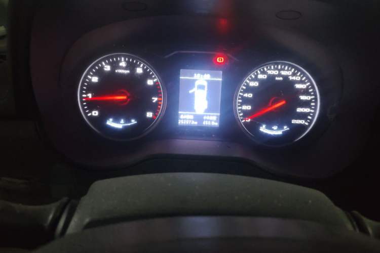 Used JAC Refine M4 2016 2.0L Manual Luxury Version Instrument Cluster