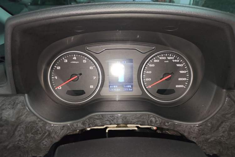 Used JAC Refine M4 2016 2.0L Manual Luxury Smart Version Instrument Cluster