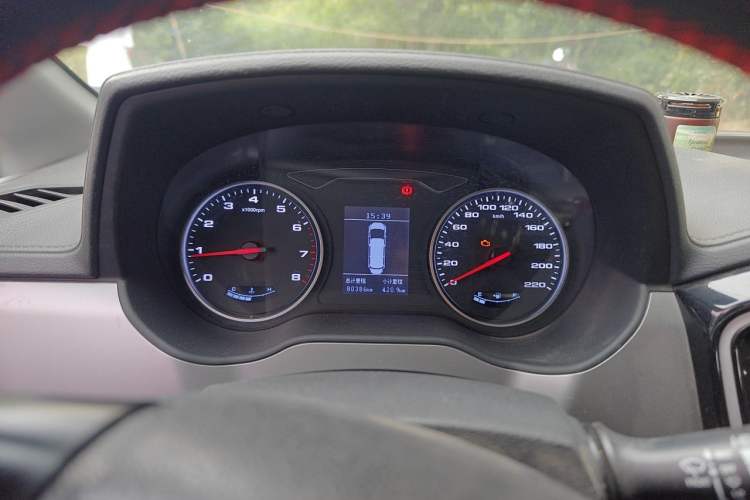 Used JAC Refine M4 2016 2.0L Manual Comfort Edition Instrument Cluster