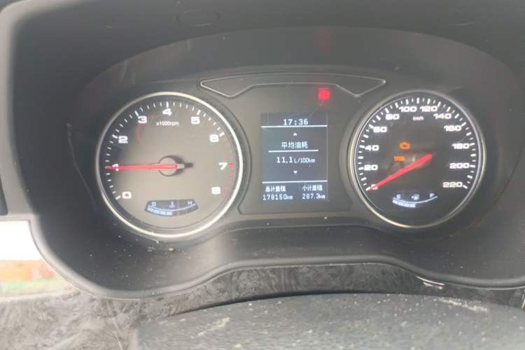Used JAC Refine M4 2016 2.0L Manual Luxury Version Instrument Cluster