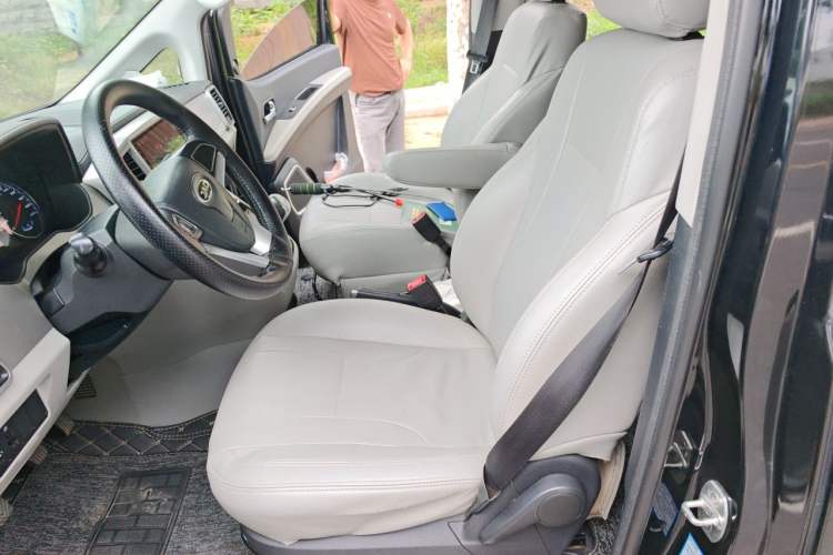 Used JAC Refine M4 2016 2.0L Manual Comfort Edition Left Front Seat