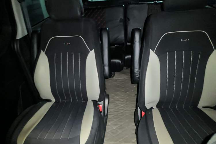 Used JAC Refine M4 2016 2.0L Manual Comfort Edition Left Rear Seat