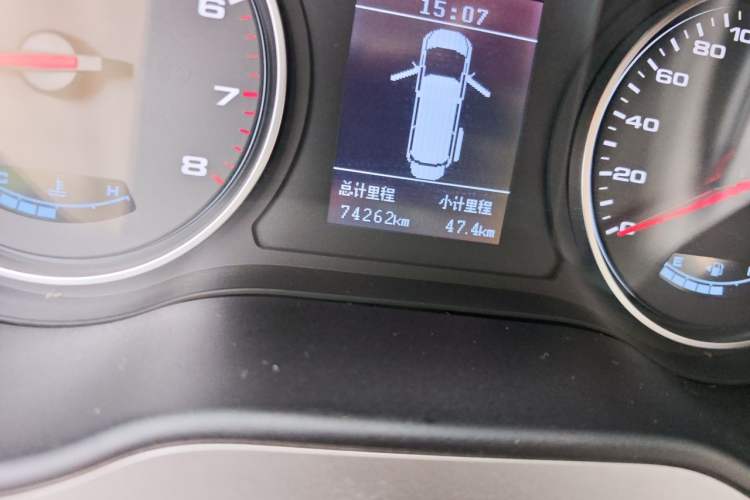 Used JAC Refine M4 2016 2.0L Manual Comfort Edition Odometer Close Up