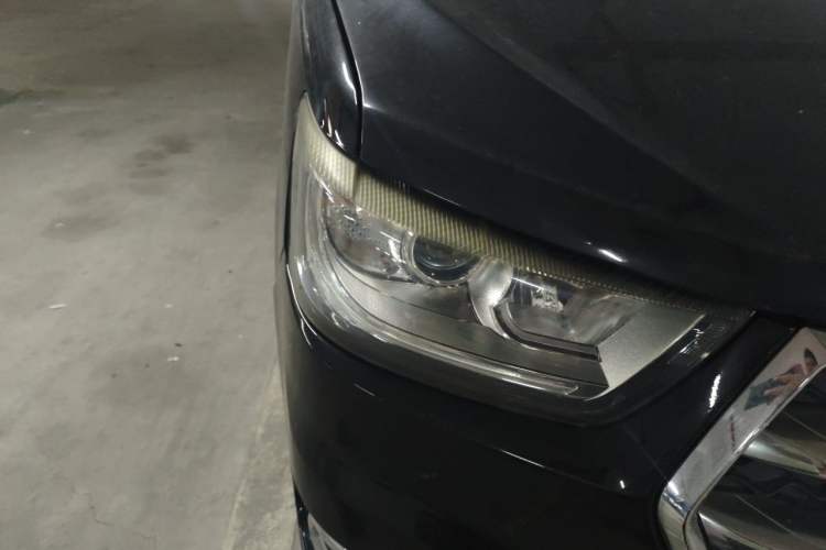 Used JAC Refine M4 2016 2.0L Manual Luxury Version Right Front Headlight