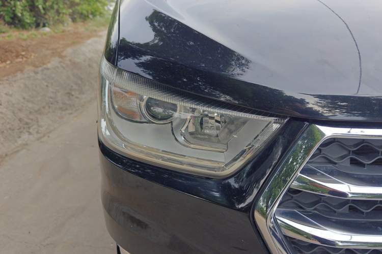 Used JAC Refine M4 2016 2.0L Manual Comfort Edition Right Front Headlight