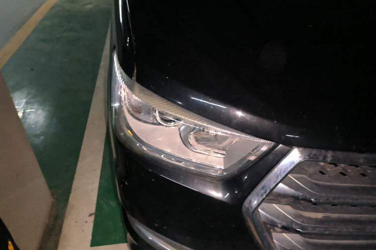 Used JAC Refine M4 2016 2.0L Manual Comfort Edition Right Front Headlight