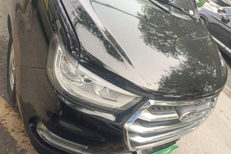 Used JAC Refine M4 2016 2.0L Manual Luxury Version Right Front Headlight